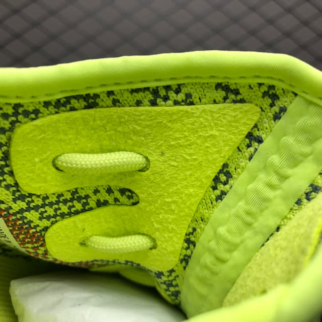 Yeezy 350 V2 | Yupoo Rep Sneakers (Ref 631) image 12