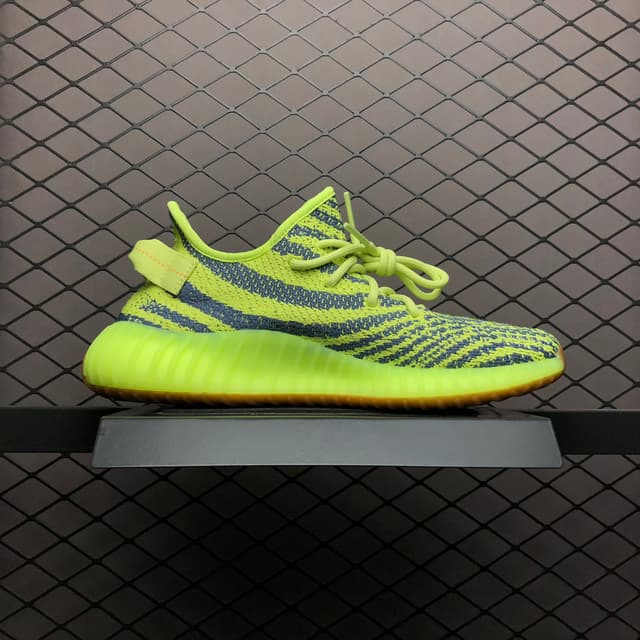 Yeezy 350 V2 | Yupoo Rep Sneakers (Ref 631) image 3