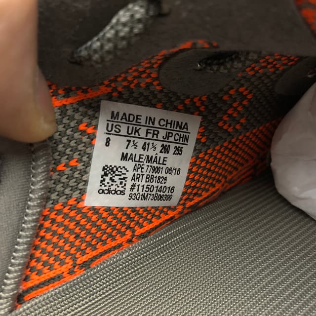 Yeezy 350 V2 | Yupoo Rep Sneakers (Ref 628) image 10
