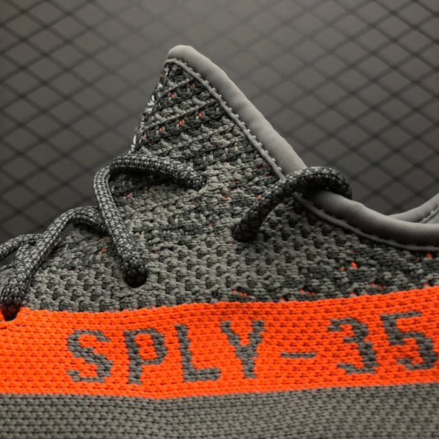 Yeezy 350 V2 | Yupoo Rep Sneakers (Ref 628) image 9