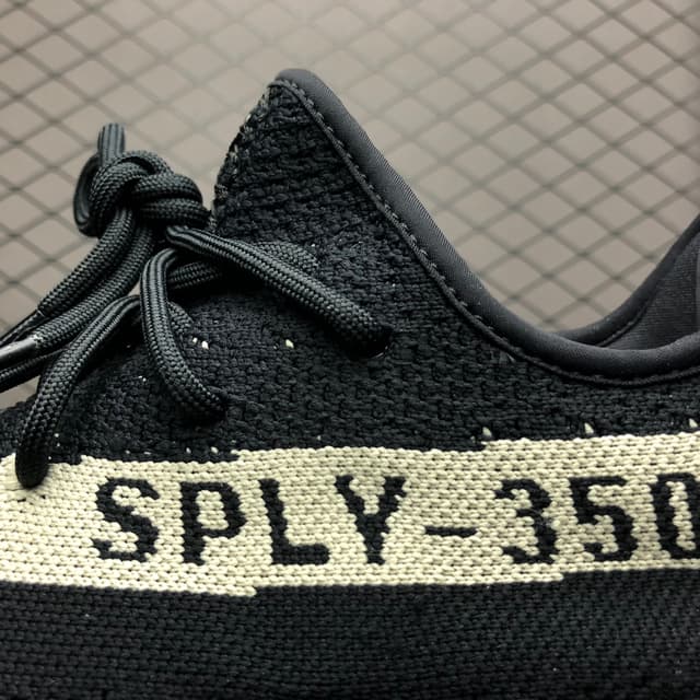 Yeezy 350 V2 | Yupoo Rep Sneakers (Ref 629) image 8