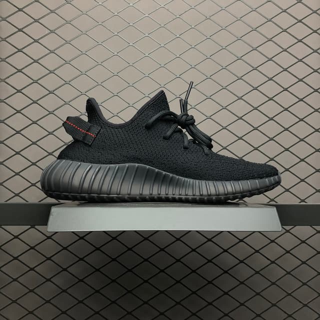 Yeezy 350 V2 | Yupoo Rep Sneakers (Ref 635) image 3