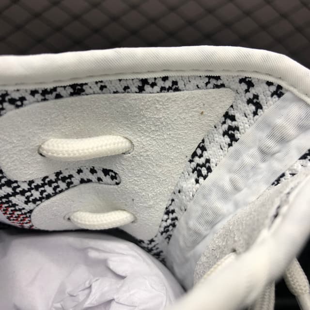 Yeezy 350 V2 | Yupoo Rep Sneakers (Ref 555) image 13