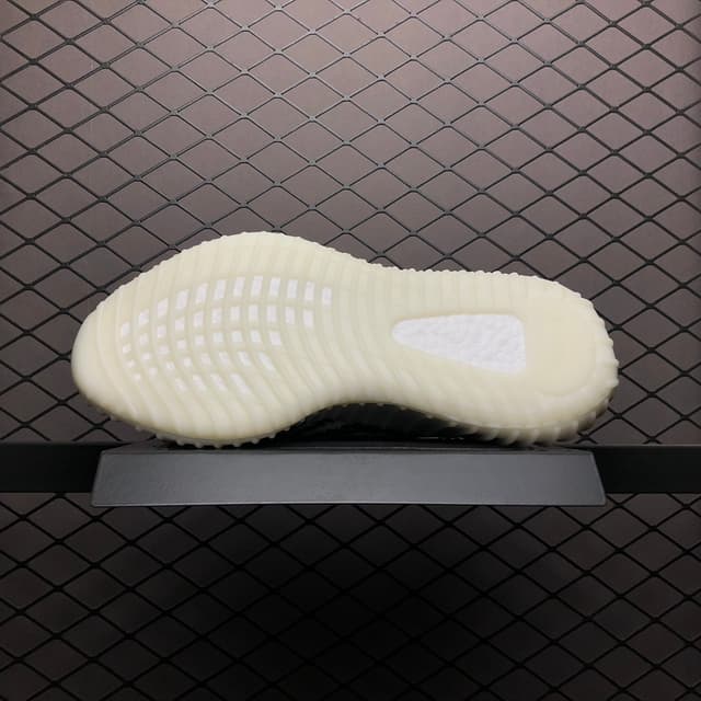Yeezy 350 V2 | Yupoo Rep Sneakers (Ref 555) image 5