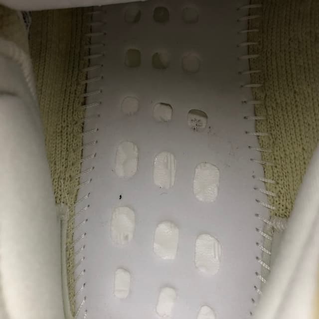Yeezy 350 V2 | Yupoo Rep Sneakers (Ref 630) image 11