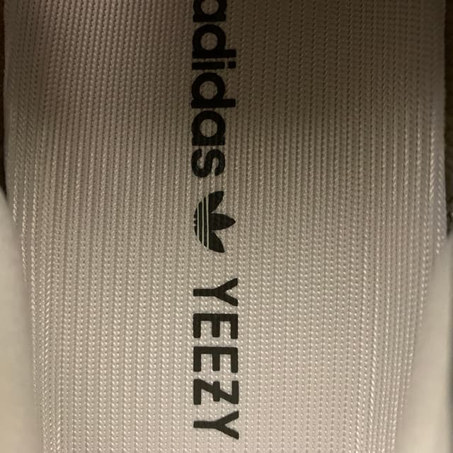 Yeezy 350 V2 | Yupoo Rep Sneakers (Ref 560) image 10