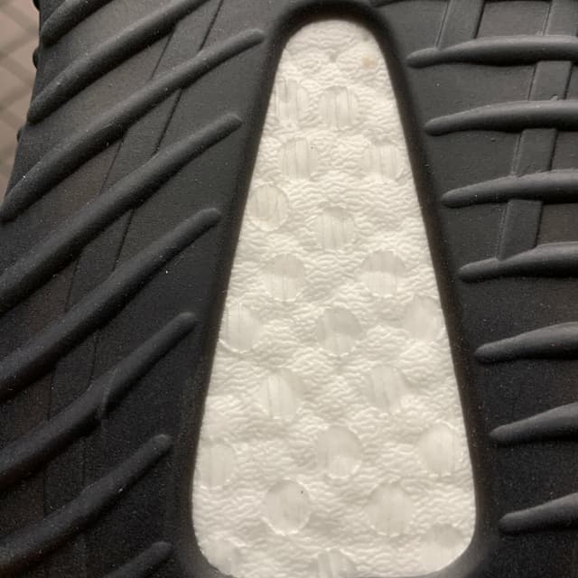 Yeezy 350 V2 | Yupoo Rep Sneakers (Ref 567) image 11