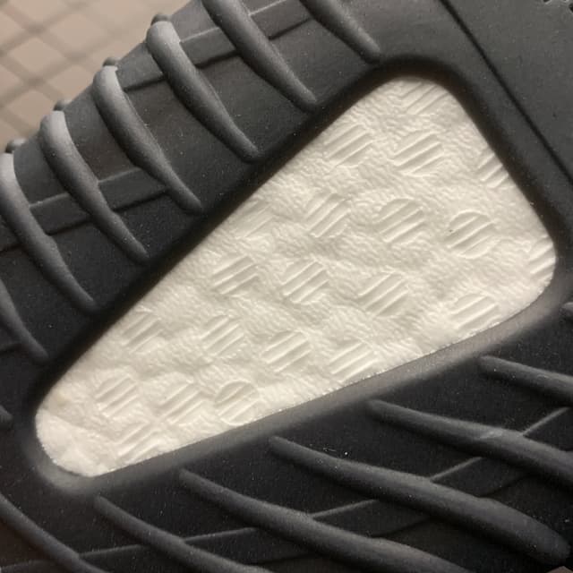 Yeezy 350 V2 | Yupoo Rep Sneakers (Ref 567) image 12