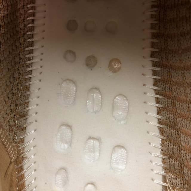 Yeezy 350 V2 | Yupoo Rep Sneakers (Ref 570) image 10