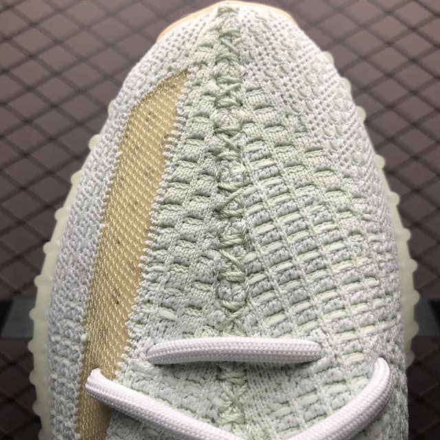 Yeezy 350 V2 | Yupoo Rep Sneakers (Ref 546) image 8