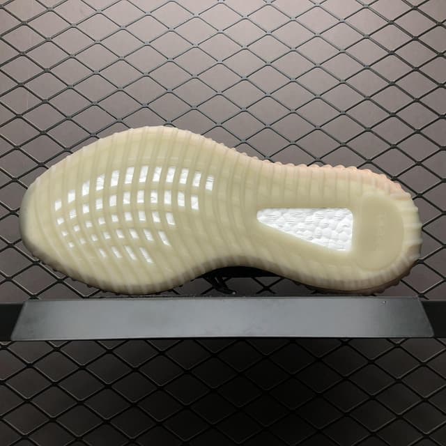 Yeezy 350 V2 | Yupoo Rep Sneakers (Ref 606) image 5