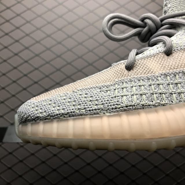 Yeezy 350 V2 | Yupoo Rep Sneakers (Ref 606) image 6