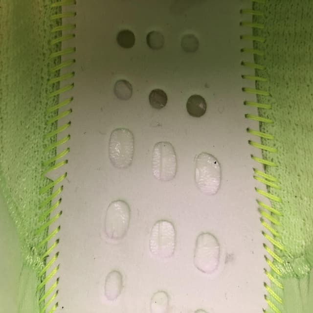 Yeezy 350 V2 | Yupoo Rep Sneakers (Ref 596) image 11