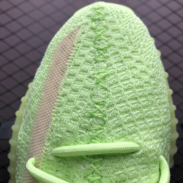 Yeezy 350 V2 | Yupoo Rep Sneakers (Ref 596) image 7