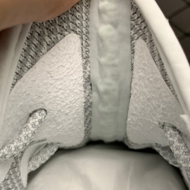 Yeezy 350 V2 | Yupoo Rep Sneakers (Ref 585) image 10