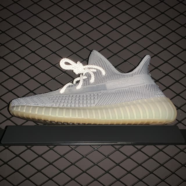 Yeezy 350 V2 | Yupoo Rep Sneakers (Ref 585) image 12