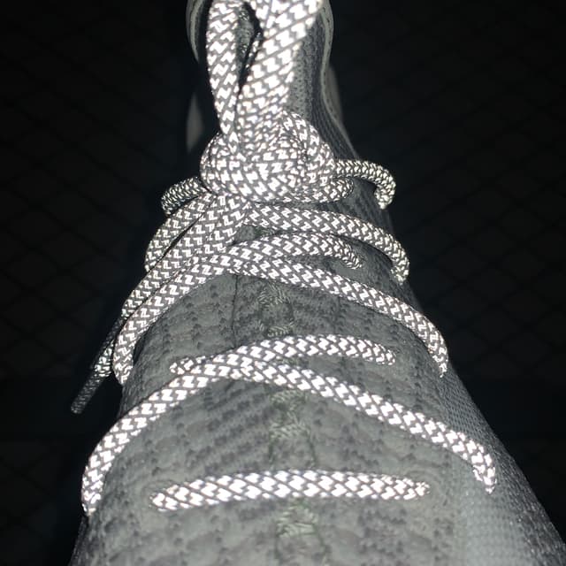 Yeezy 350 V2 | Yupoo Rep Sneakers (Ref 589) image 10