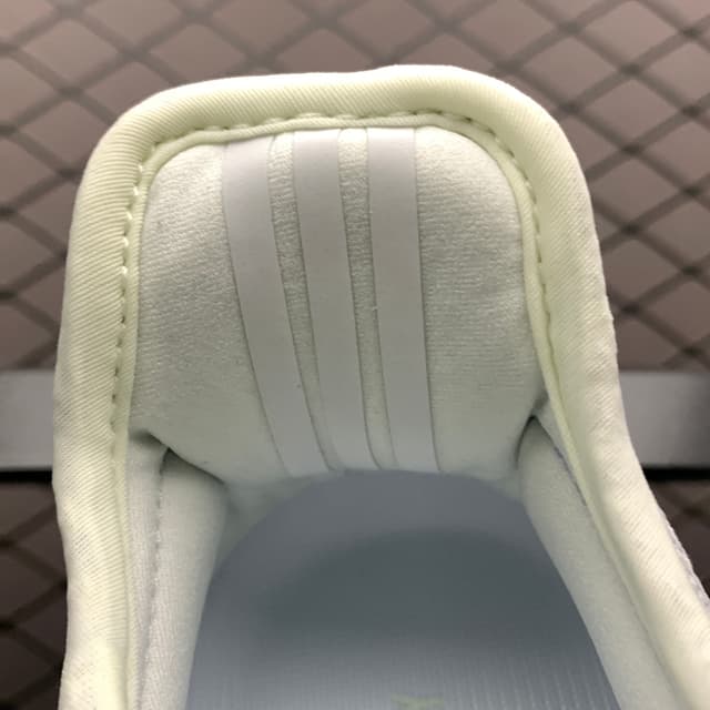 Yeezy 350 V2 | Yupoo Rep Sneakers (Ref 589) image 13