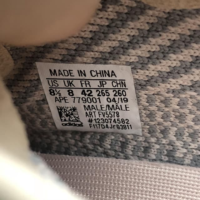 Yeezy 350 V2 | Yupoo Rep Sneakers (Ref 633) image 10