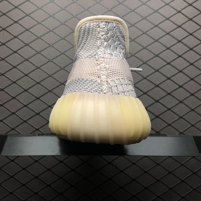 Yeezy 350 V2 | Yupoo Rep Sneakers (Ref 633) image 2