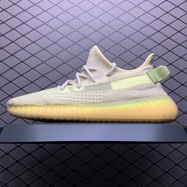 Yeezy 350 V2 | Yupoo Rep Sneakers (Ref 598) image 1