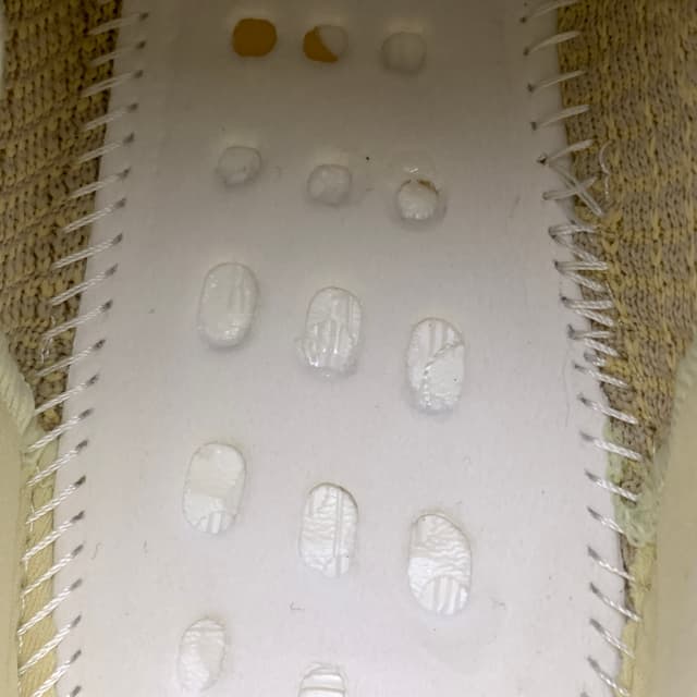 Yeezy 350 V2 | Yupoo Rep Sneakers (Ref 598) image 10