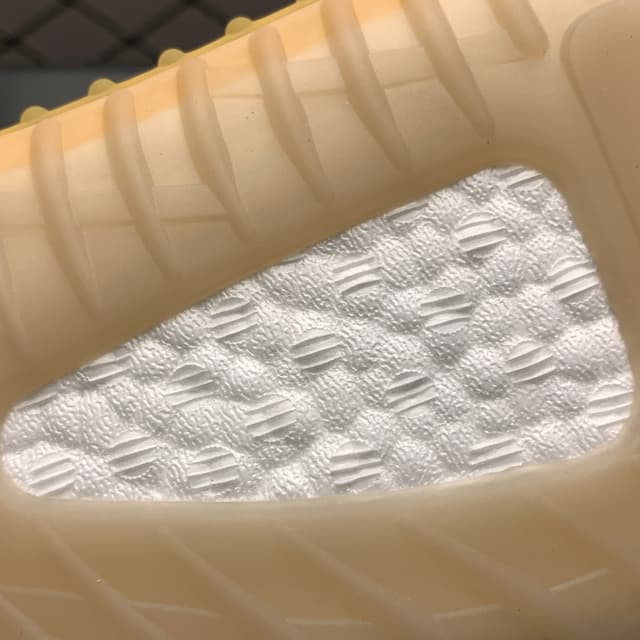 Yeezy 350 V2 | Yupoo Rep Sneakers (Ref 598) image 11