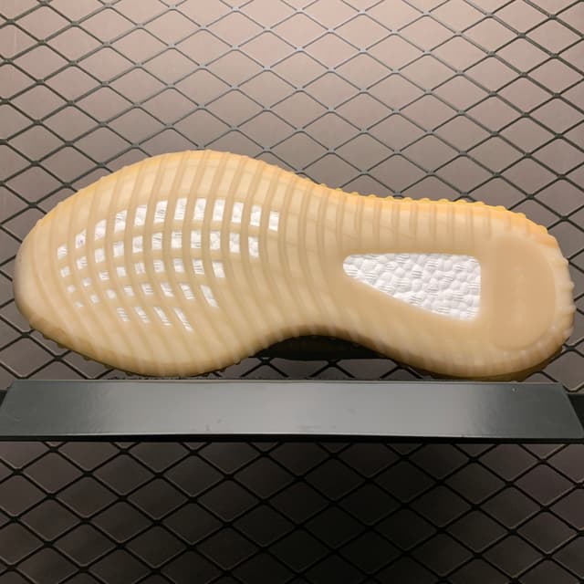 Yeezy 350 V2 | Yupoo Rep Sneakers (Ref 598) image 5