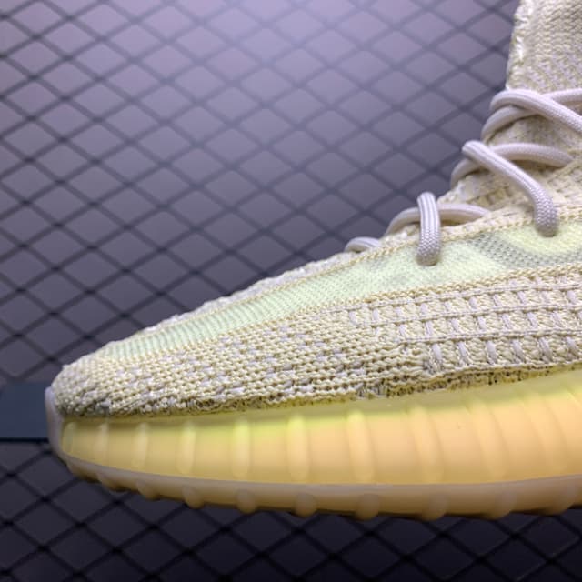 Yeezy 350 V2 | Yupoo Rep Sneakers (Ref 598) image 6