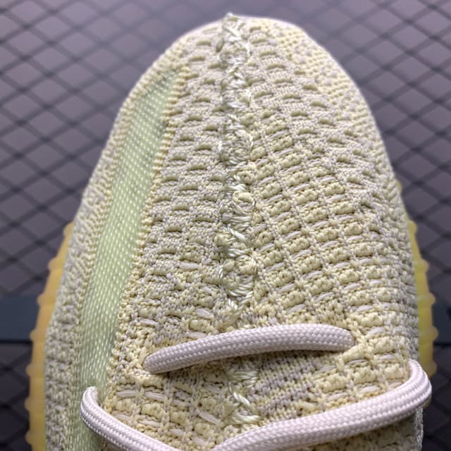Yeezy 350 V2 | Yupoo Rep Sneakers (Ref 598) image 7