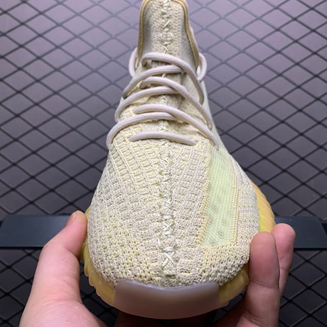 Yeezy 350 V2 | Yupoo Rep Sneakers (Ref 598) image 8