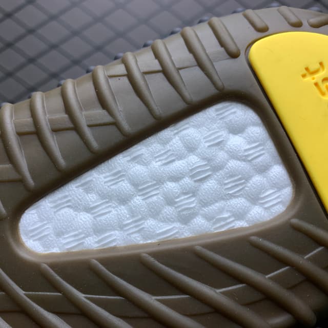 Yeezy 350 V2 | Yupoo Rep Sneakers (Ref 543) image 12
