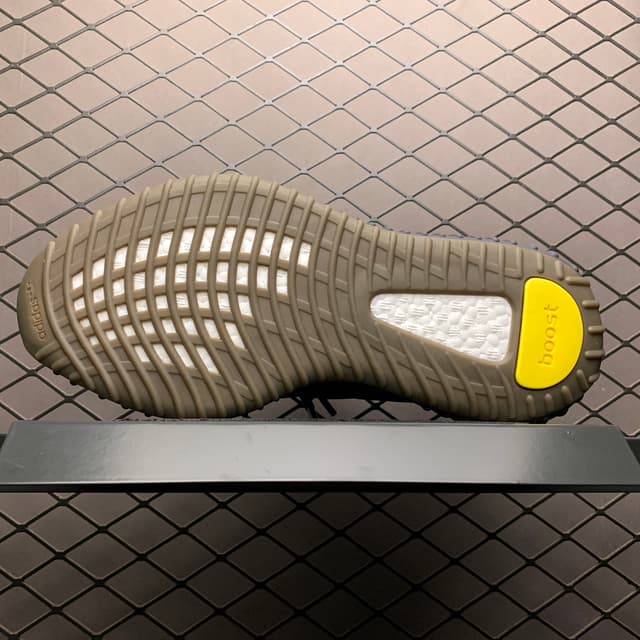 Yeezy 350 V2 | Yupoo Rep Sneakers (Ref 543) image 19