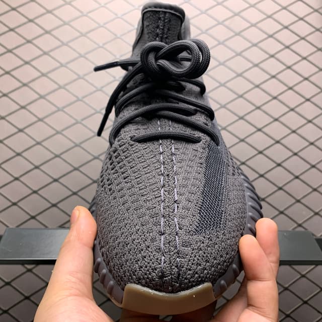 Yeezy 350 V2 | Yupoo Rep Sneakers (Ref 543) image 22