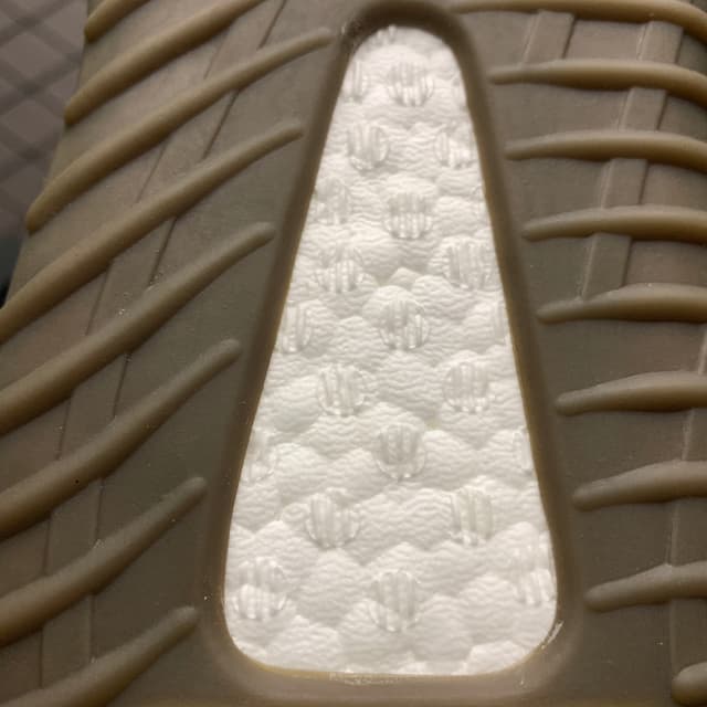 Yeezy 350 V2 | Yupoo Rep Sneakers (Ref 543) image 29