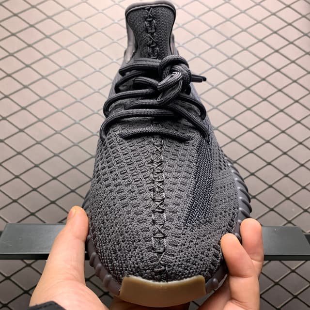 Yeezy 350 V2 | Yupoo Rep Sneakers (Ref 543) image 8