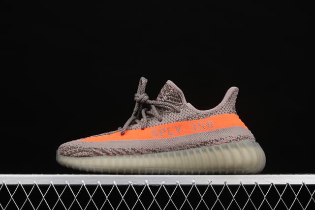 Yeezy 350 V2 | Yupoo Rep Sneakers (Ref 572) image 1