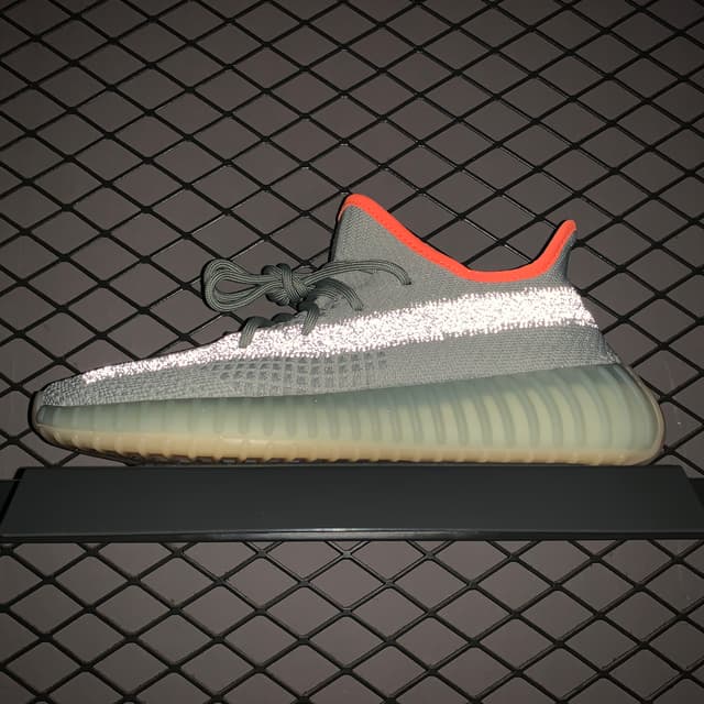 Yeezy 350 V2 | Yupoo Rep Sneakers image 16