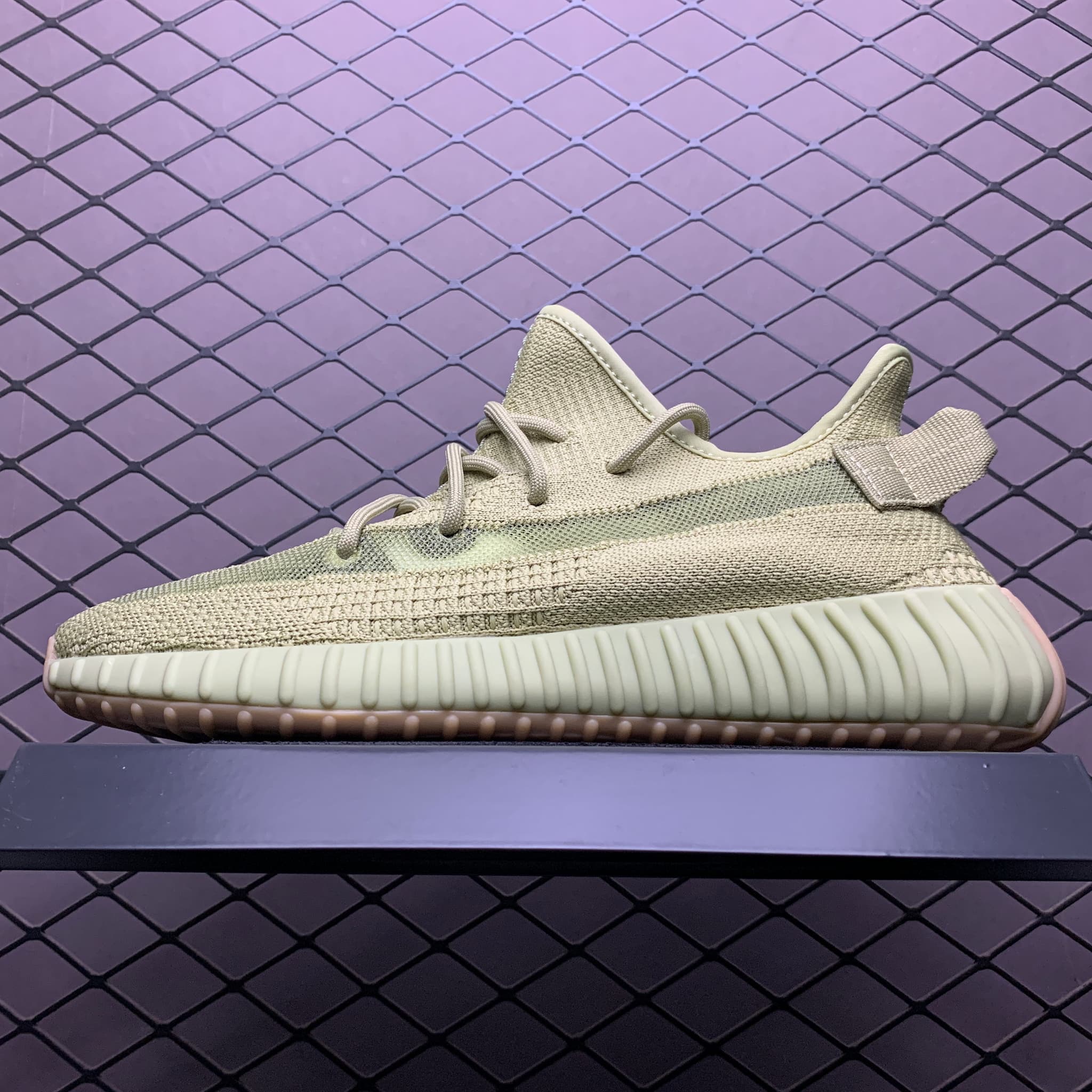 Yeezy 350 V2 | Yupoo Rep Sneakers (Ref 625) image 1