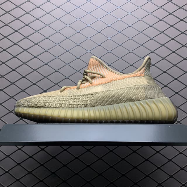 Yeezy 350 V2 | Yupoo Rep Sneakers (Ref 615) image 1