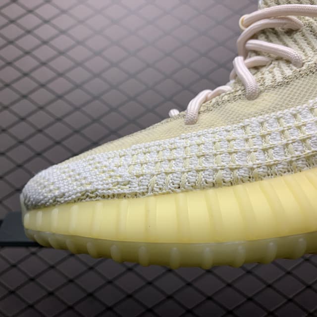 Yeezy 350 V2 | Yupoo Rep Sneakers (Ref 597) image 6