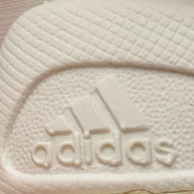Yeezy 500 | Yupoo Rep Sneakers (Ref 592) image 18