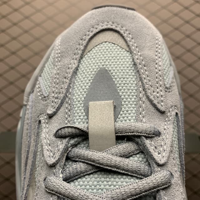 Yeezy 700 V2 | Yupoo Rep Sneakers (Ref 593) image 7