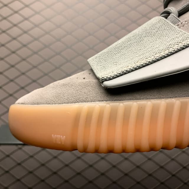 Yeezy 750 Boost | Yupoo Rep Sneakers image 5