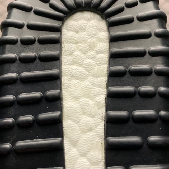 Yeezy 750 Boost | Yupoo Rep Sneakers (Ref 620) image 12