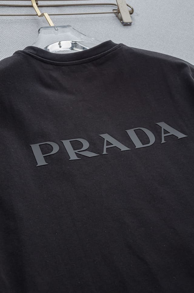 Prada | 2025Ss Cotton Tee - Triple-Label Essential | Yupoo Rep Clothing image 9